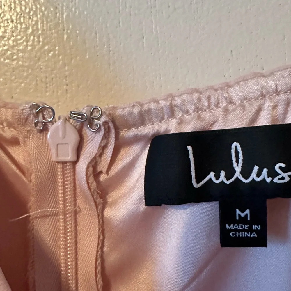 Elegant Pink Evening Gown - Picture 3 of 9